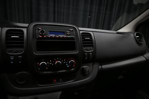 Renault Trafic bild 28