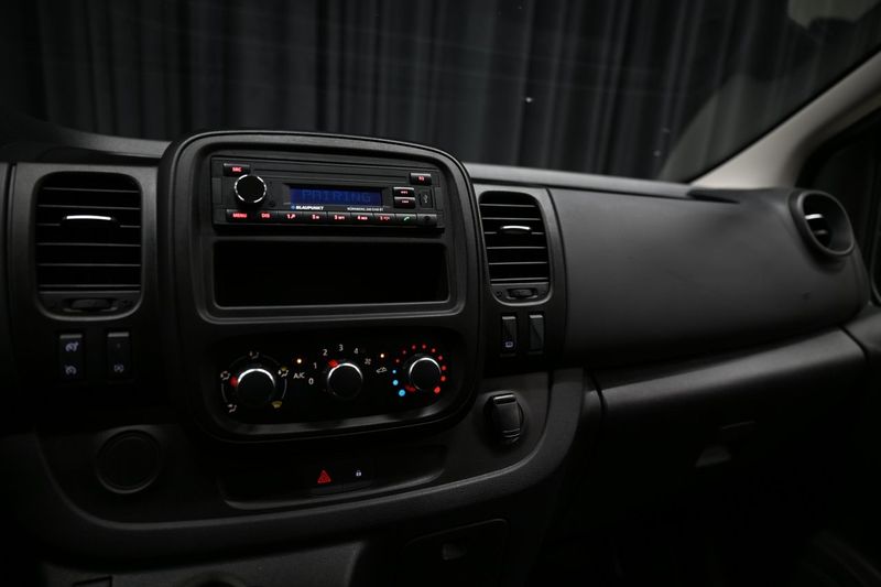 Renault Trafic bild 28