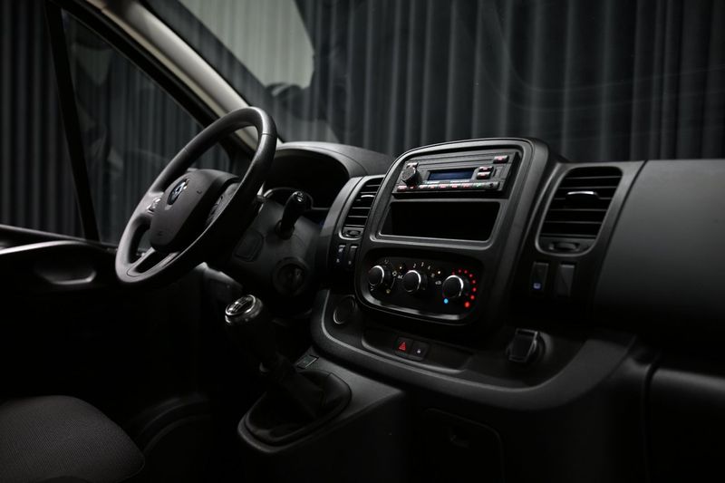 Renault Trafic bild 30
