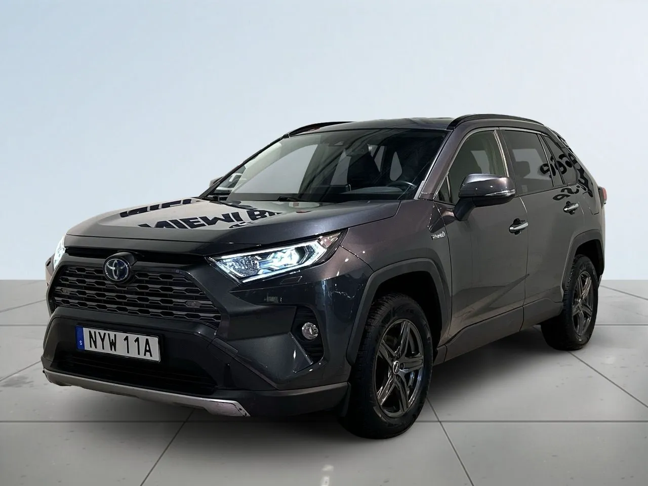 Vehicle image 15