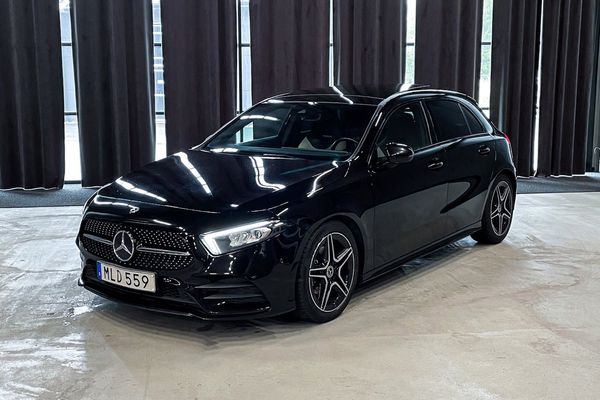 Mercedes A200 AMG|Panorama|Läder|Kam - 2019