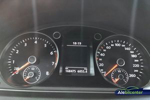Volkswagen Passat bild 8