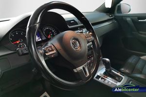 Volkswagen Passat bild 6