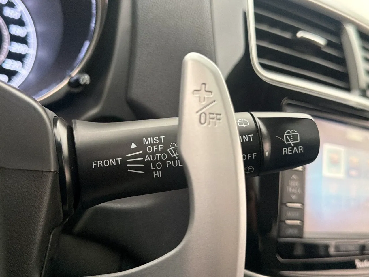 Vehicle image 26