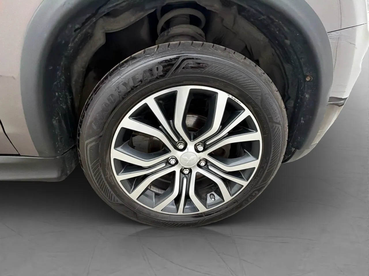 Vehicle image 33