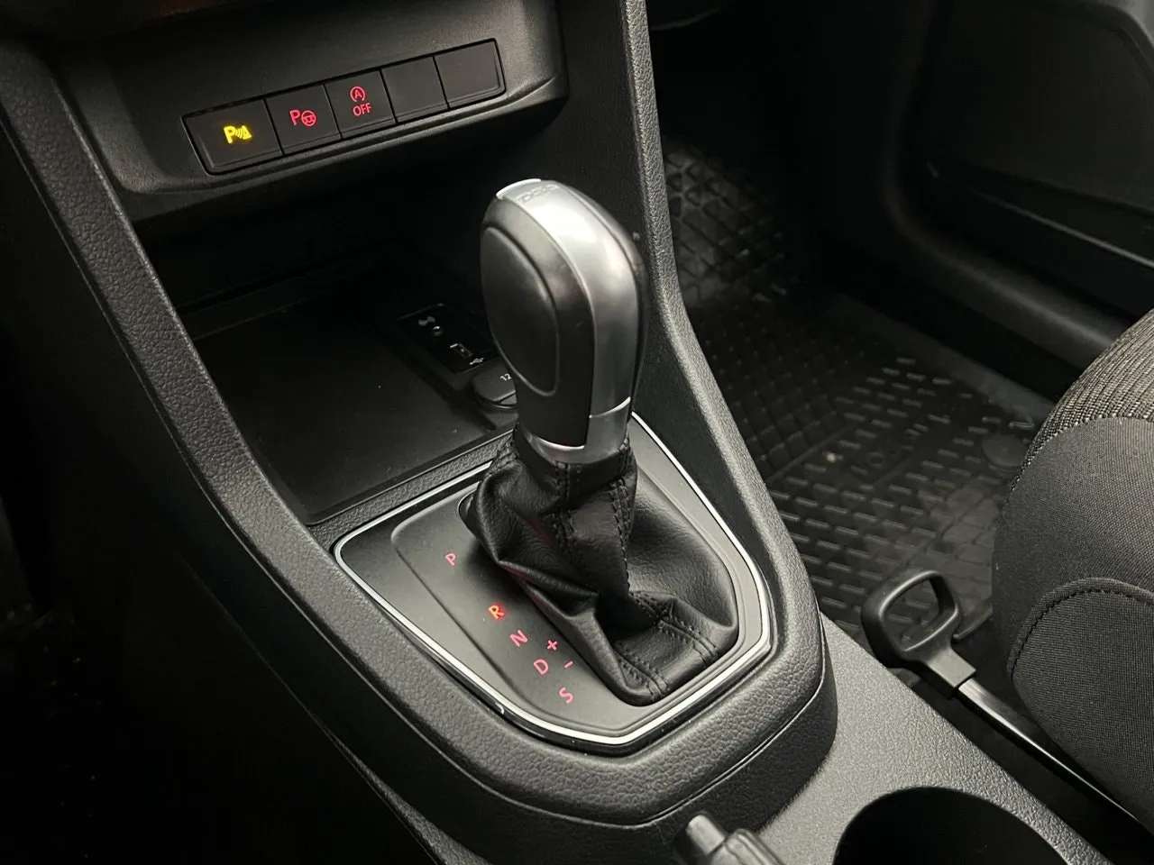 Vehicle image 24