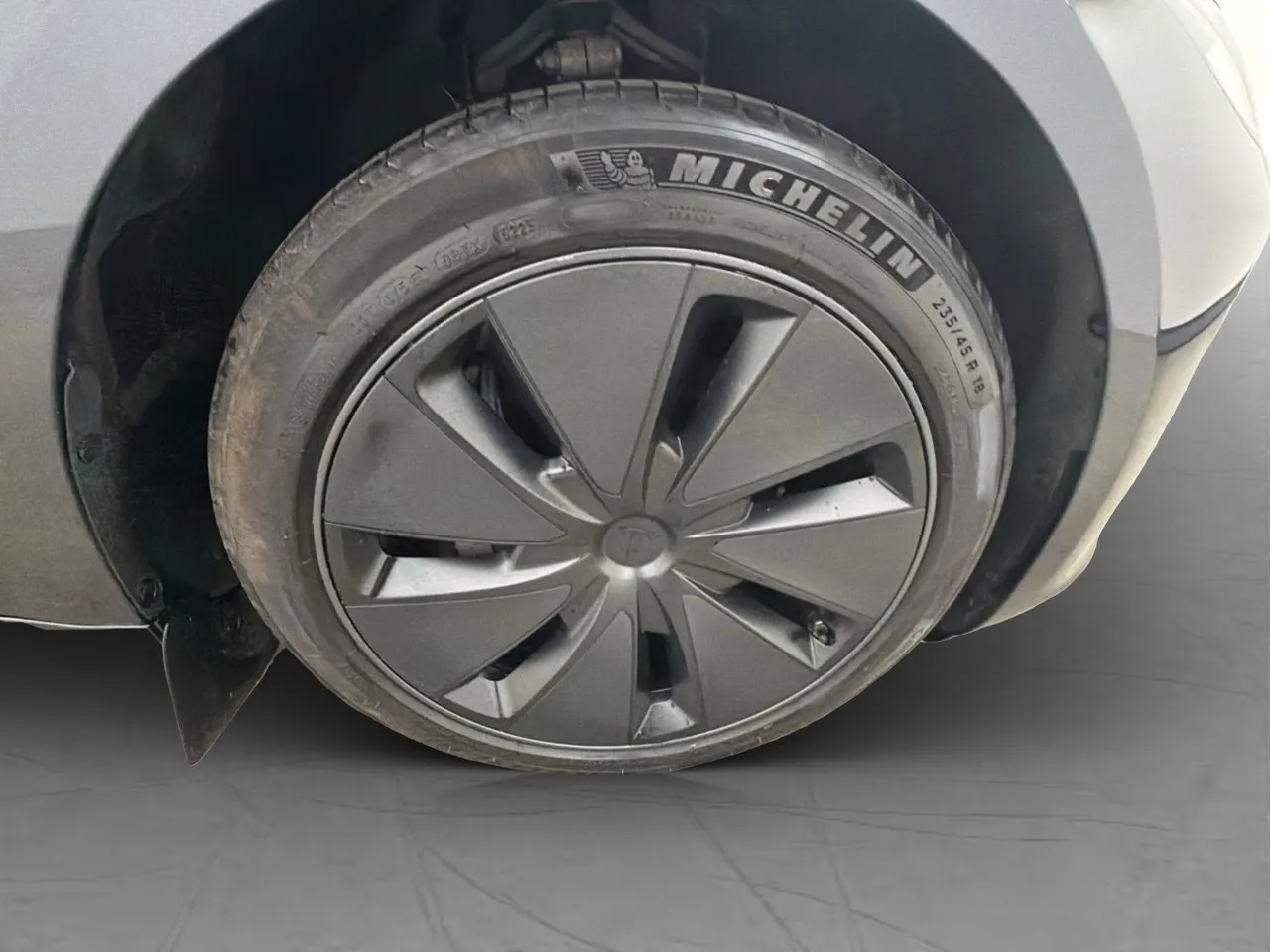 Vehicle image 31