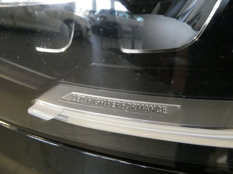 Mercedes GLC300 bild 15