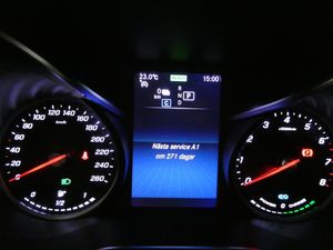Mercedes GLC300 bild 25