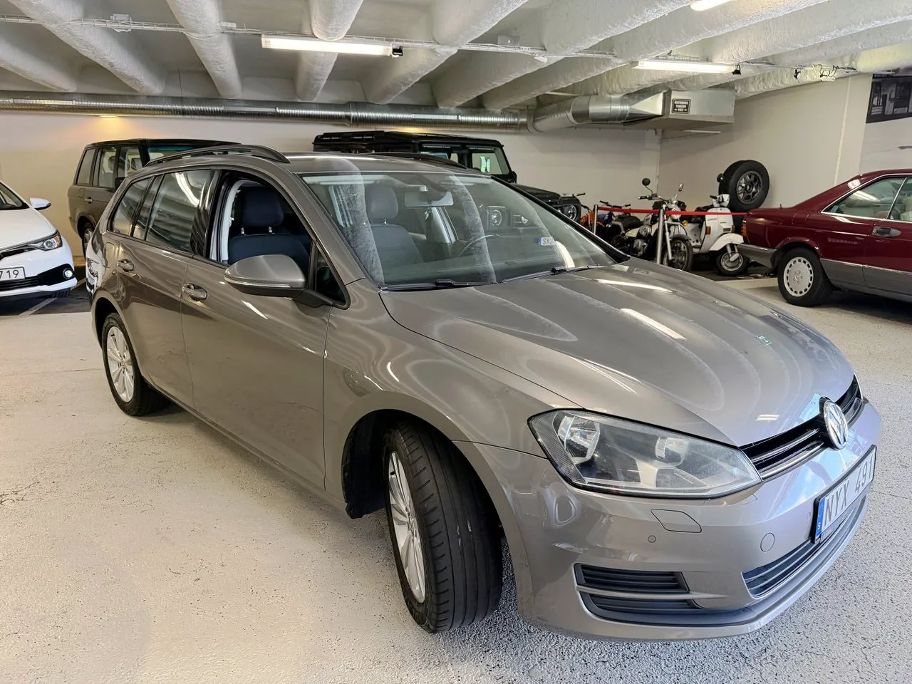 Vehicle image 1
