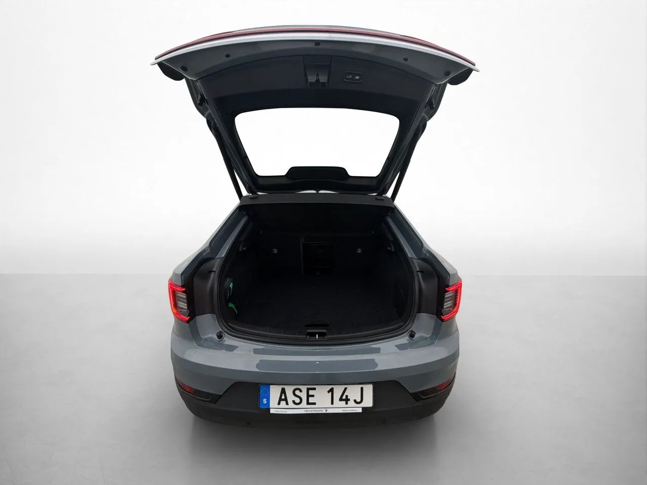 Vehicle image 33