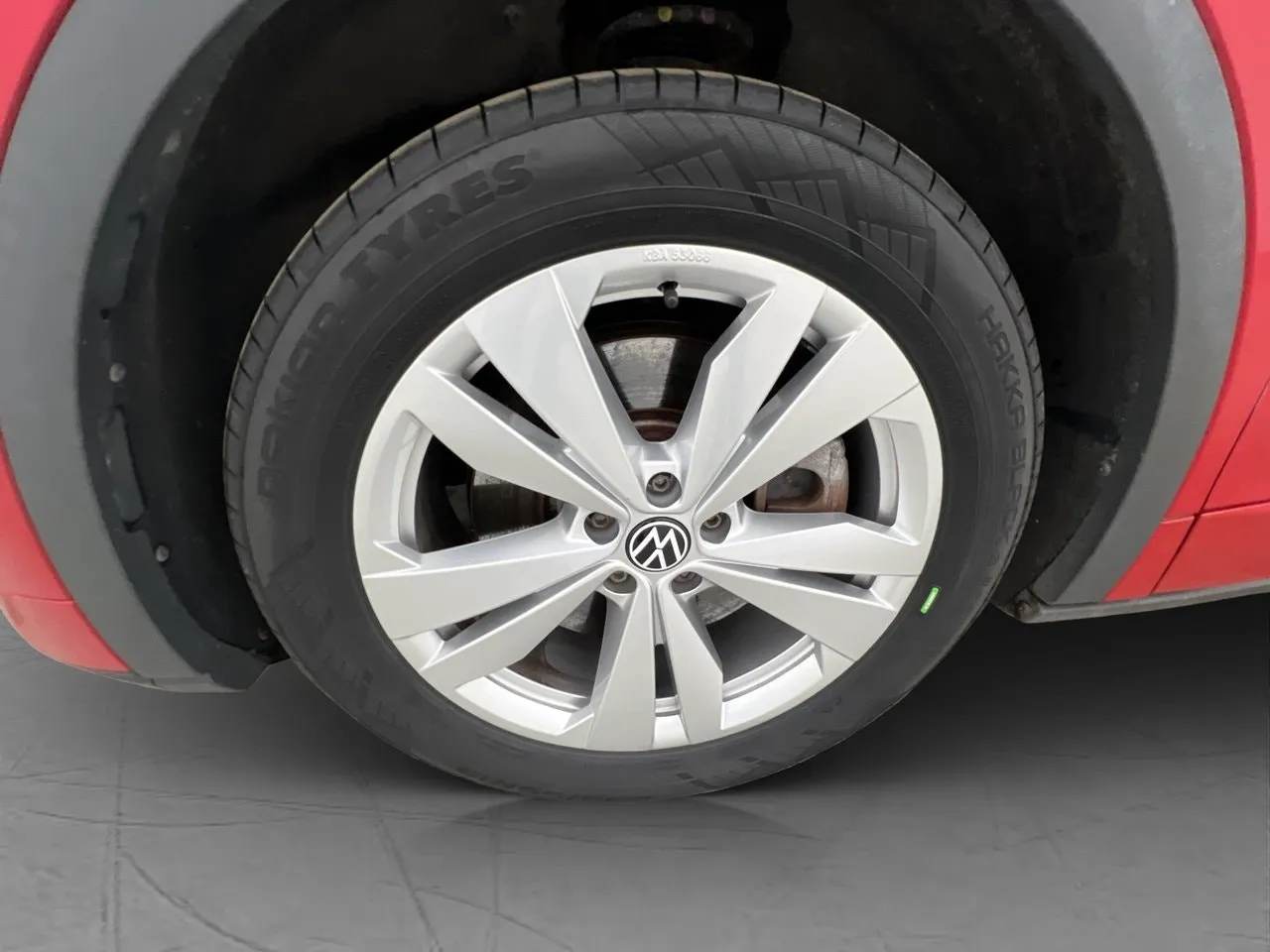 Vehicle image 36