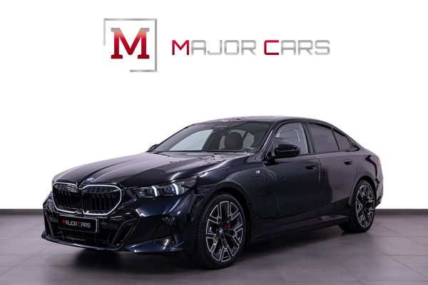 BMW 530 e xDrive M Sport Pro / B&W 20" DAP 360° HuD Travel 299hk - 2025