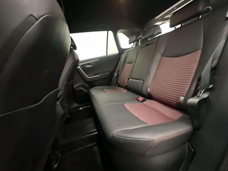 Toyota RAV4 bild 24