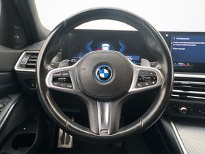 BMW 330 bild 13