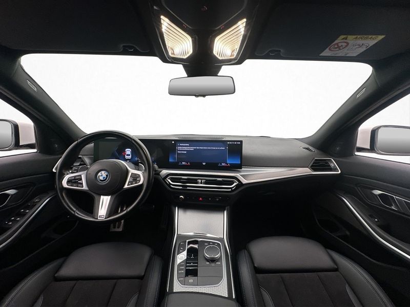 BMW 330 bild 12