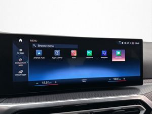 BMW 330 bild 18