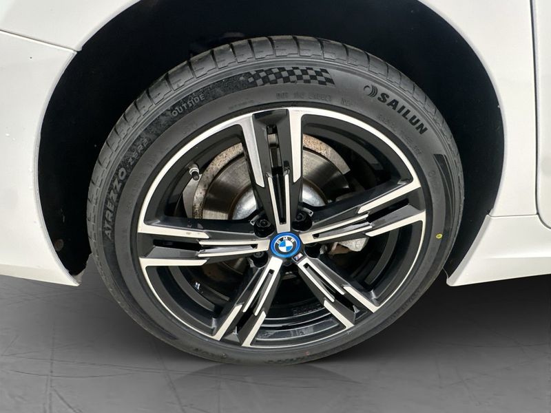 BMW 330 bild 33