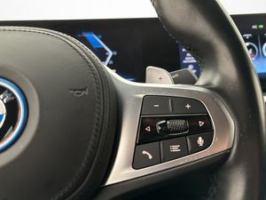 BMW 330 bild 15