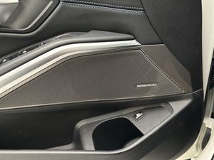 BMW 330 bild 10