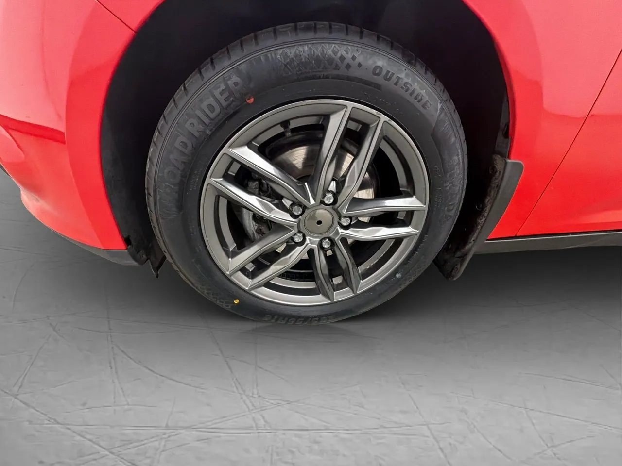 Vehicle image 21
