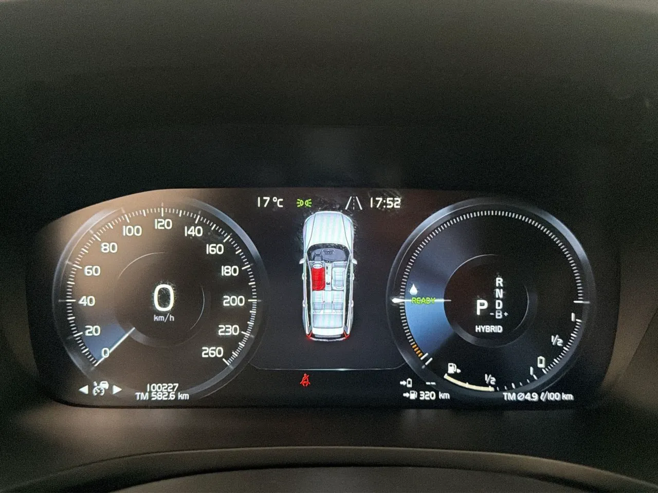 Vehicle image 14