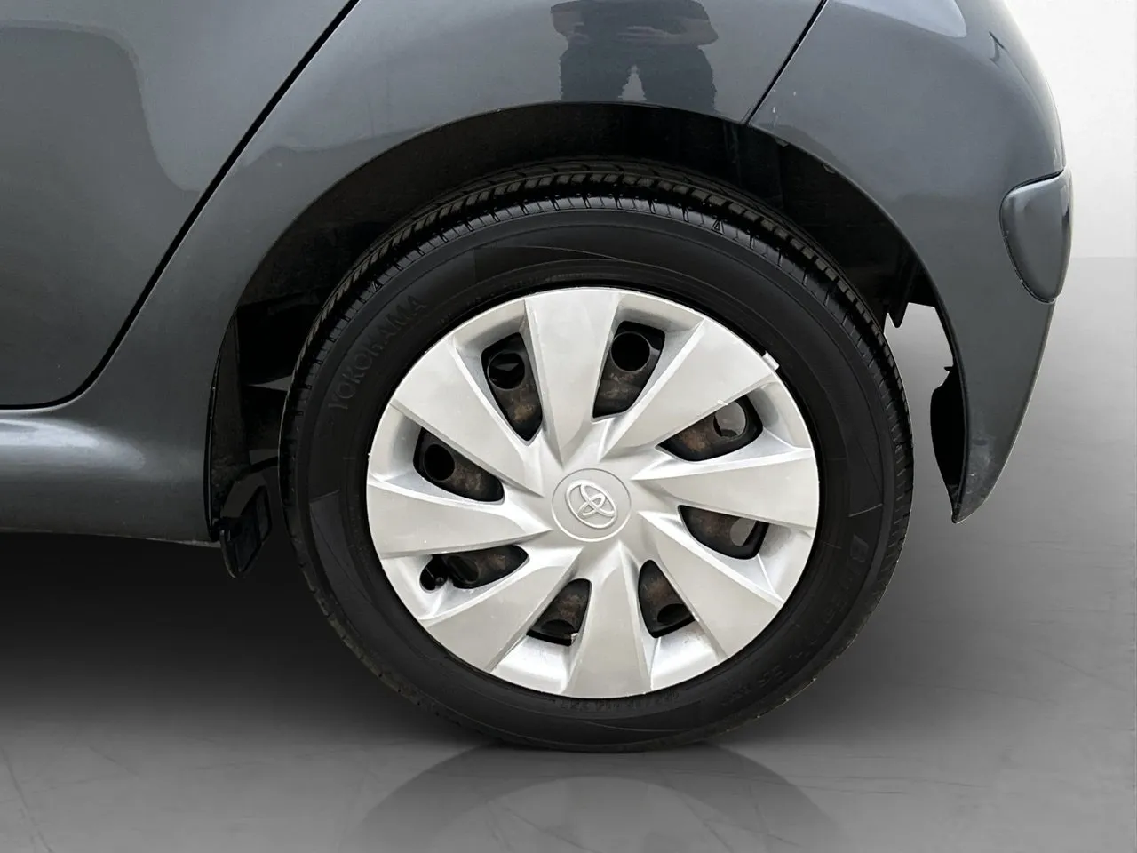 Vehicle image 20