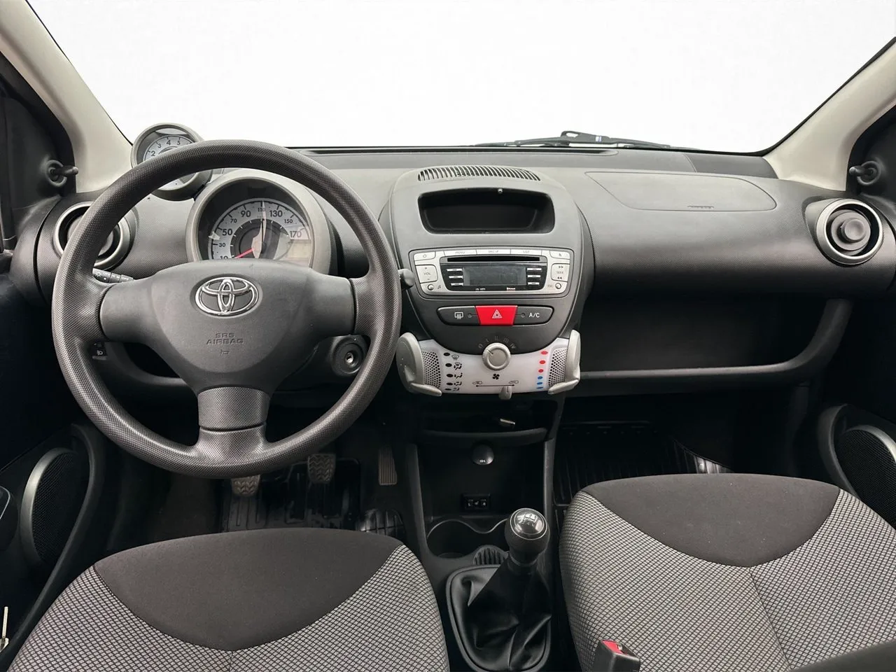 Vehicle image 11