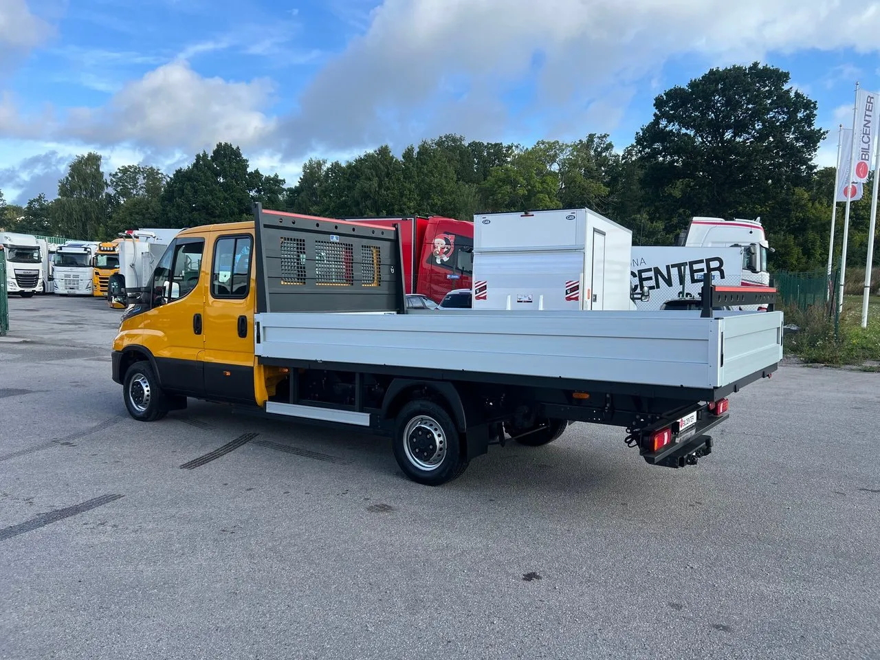 Vehicle image 36