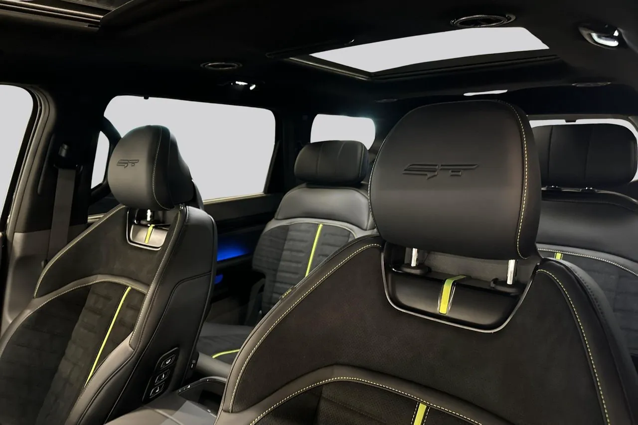 Vehicle image 23