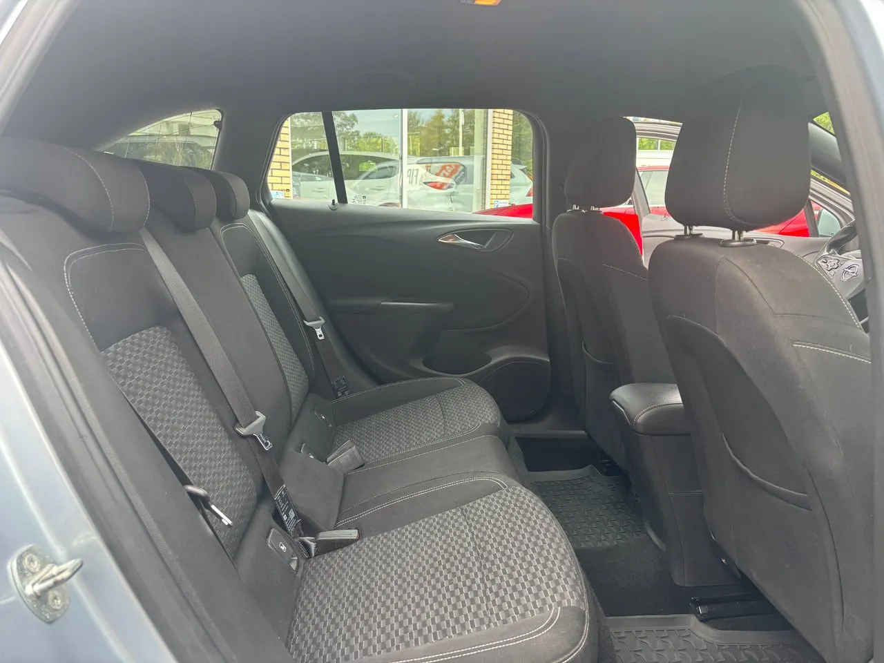 Vehicle image 15