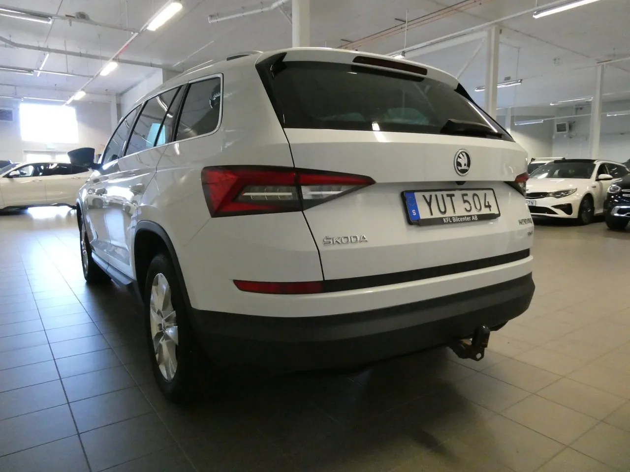 Vehicle image 7