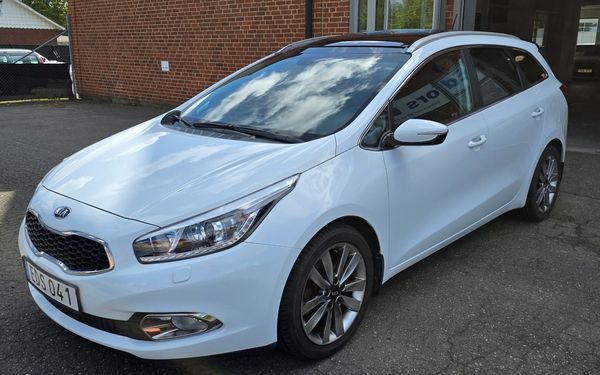 Kia Cee´d cee'd_sw 1.6 CRDi Manuell Euro 5 - 2014