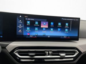 BMW 330 bild 16