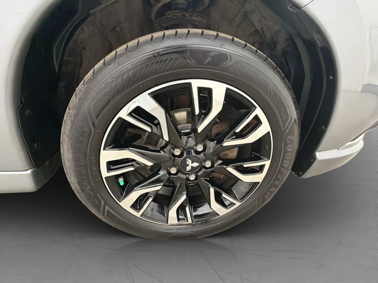 Vehicle image 31