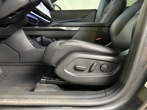 Mazda CX-6e bild 18