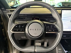 Mazda CX-6e bild 19