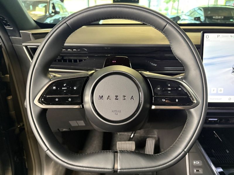 Mazda CX-6e bild 19