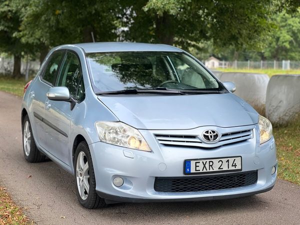 Toyota Auris 1.6 Valvematic MultiMode Plus, Svensksåld, Dragkrok - 2011