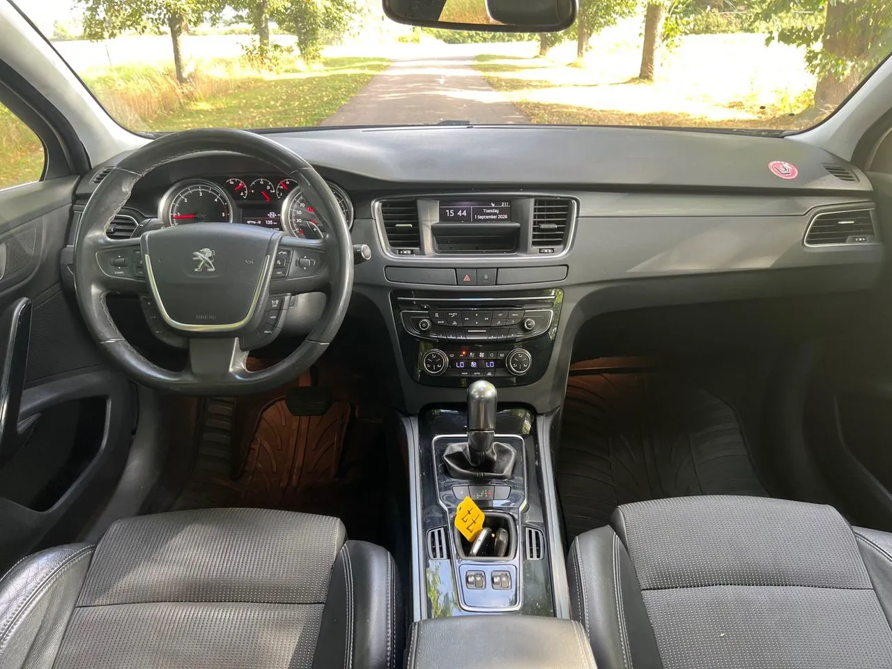 Vehicle image 8