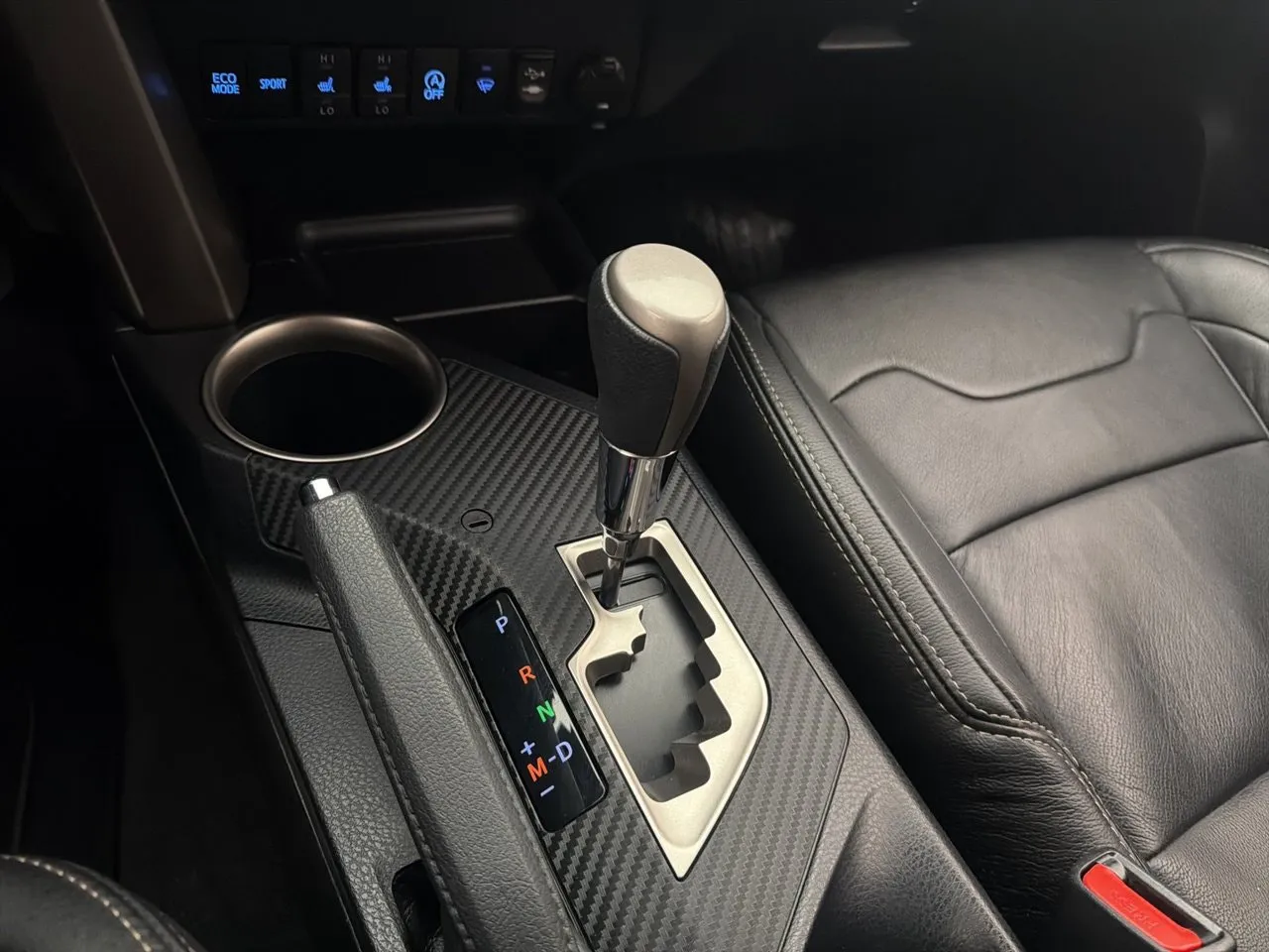 Vehicle image 28