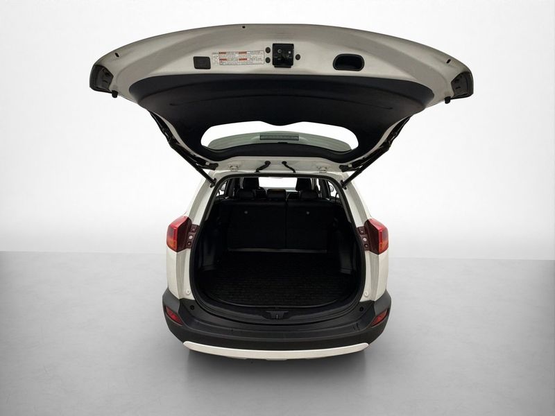 Toyota RAV4 bild 10