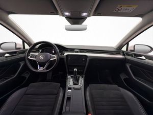 Volkswagen Passat bild 12