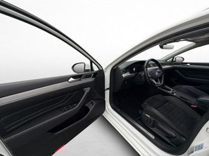 Volkswagen Passat bild 10