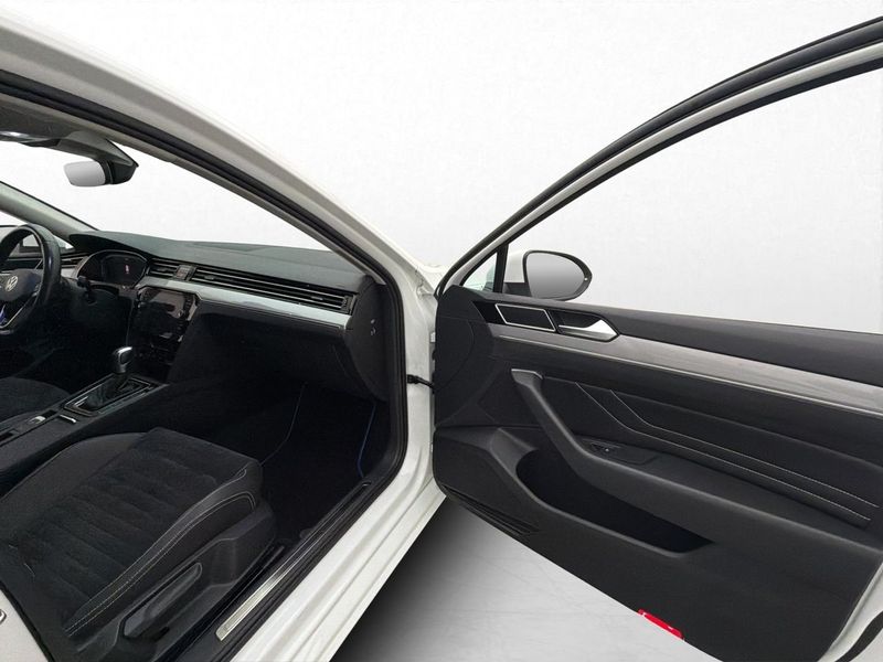 Volkswagen Passat bild 25
