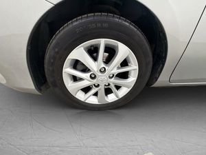Toyota Auris bild 29