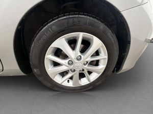 Toyota Auris bild 28