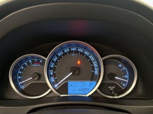 Toyota Auris bild 16