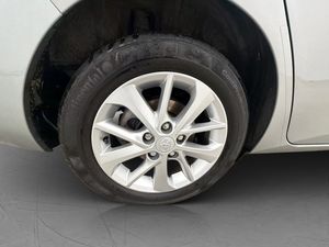 Toyota Auris bild 27