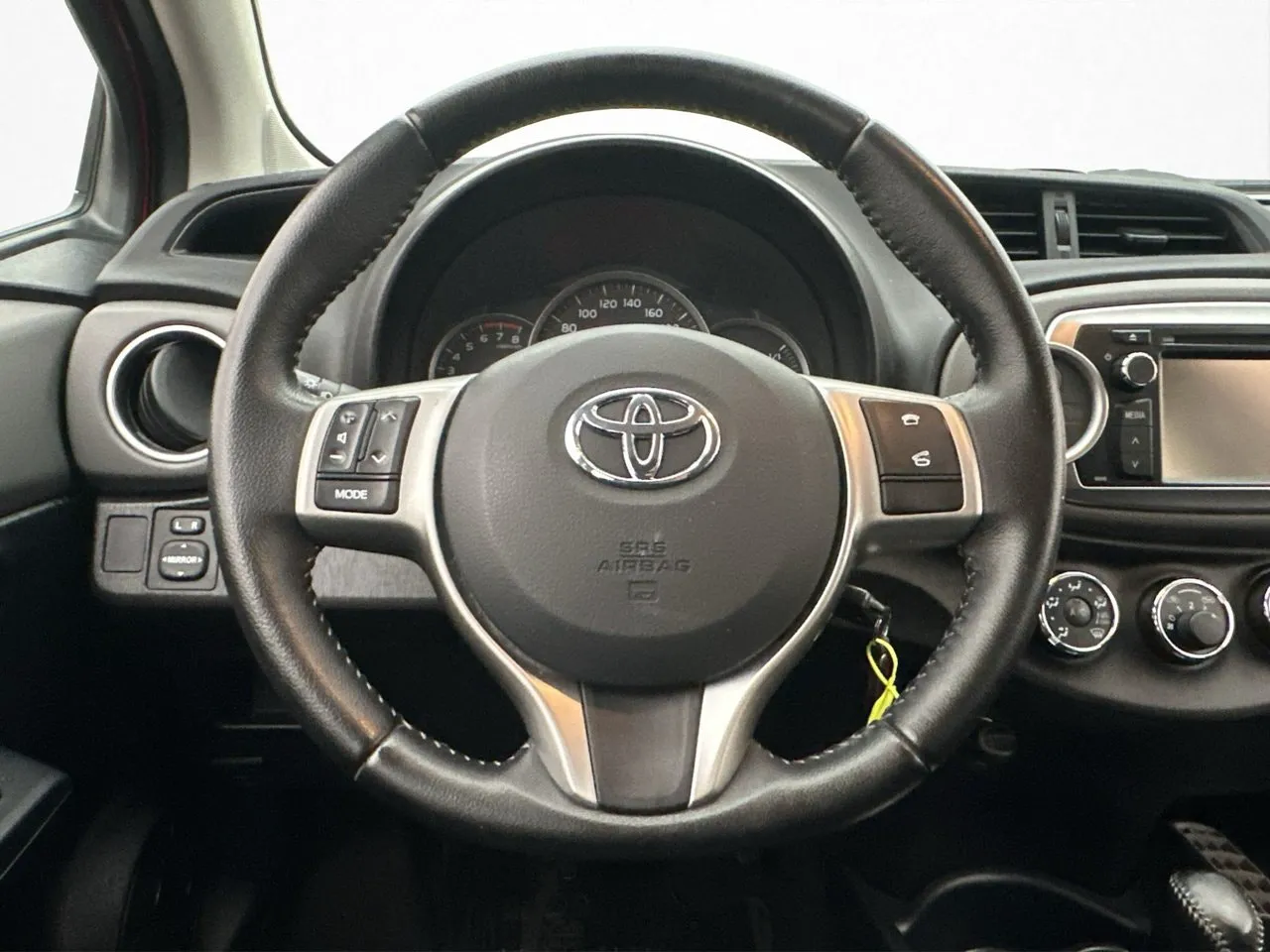 Vehicle image 18
